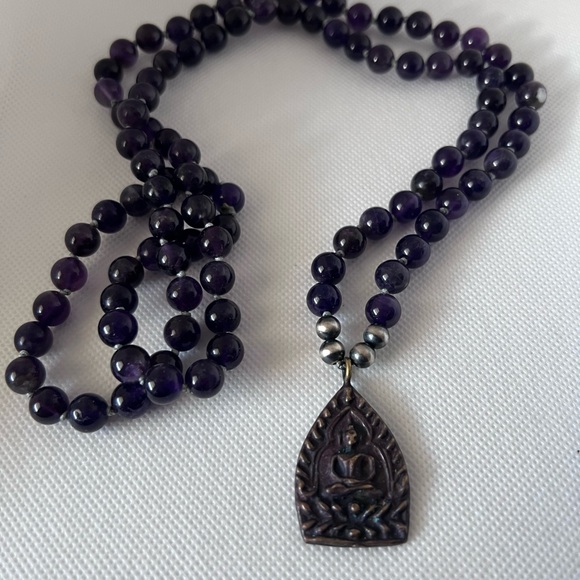 Handmade Amethyst and Navajo Pearl Mala Necklace - Picture 2 of 7